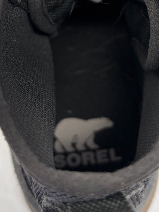 Sorel men\'s OTM Caribou Chukka Boots 8 grey suede ankle